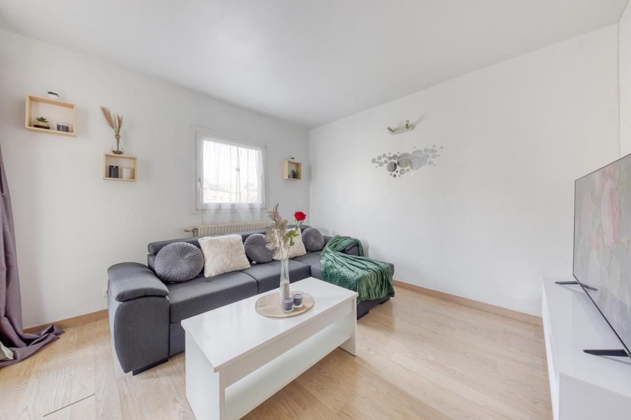 Next To Disneyland -Palm Spring Torcy (Seine-et-Marne) Exterior foto